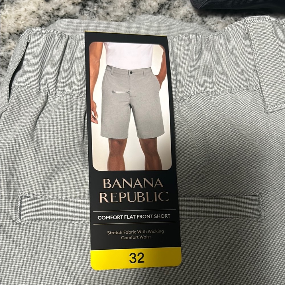 Banana Republic Gray Comfort Flat Front Shorts size 32 NWT
